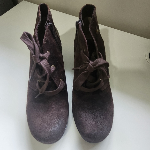 Naturalizer Brown Suede Ankle Booties Sz 6.5  Hotter N5 Comfort Suede Leather - Picture 6 of 12